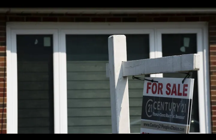 بازار مسکن در تلاطم؛ افزایش قیمت همزمان با افت فروش